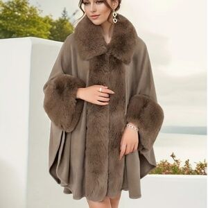 NWT Adrianne Vittadini Elegant Poncho Cape With Faux Fur Accents In Taupe